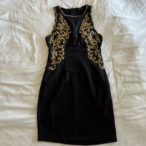 CDM Women’s Size Small S Black Gold Shift Embroidered Sleeveless BodyCon Dress